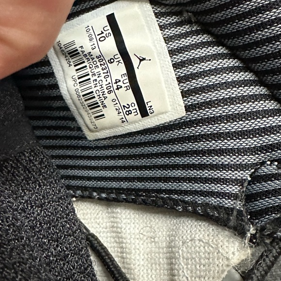 Jordan 9 Retro
Barons - Picture 5 of 9